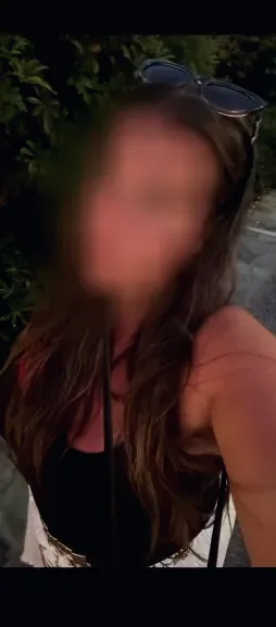 Amina, 31