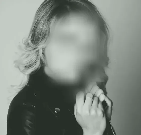 Elisa, 33