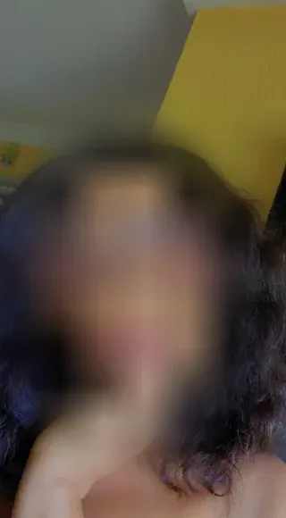 Jovana, 33