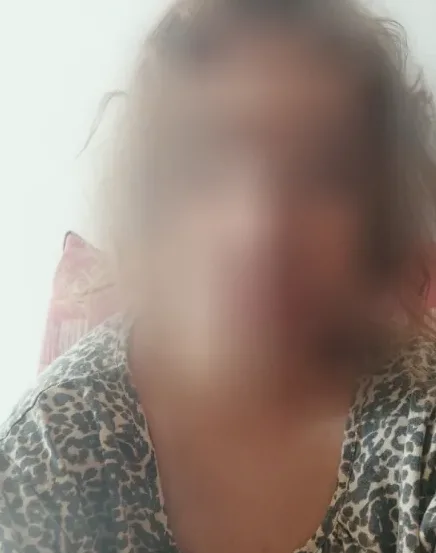 Selina, 39